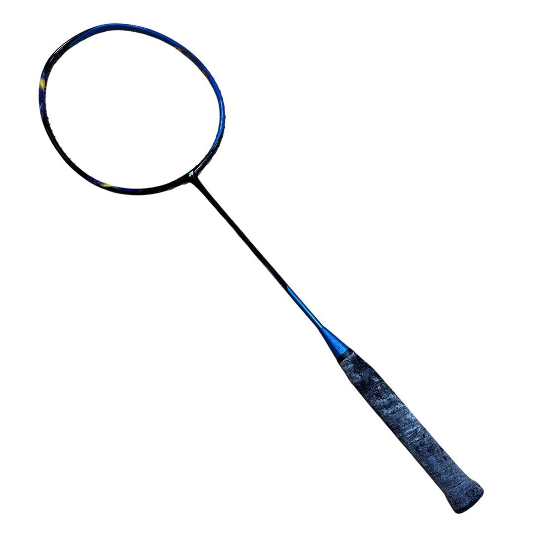 【廃盤品・美品】YONEX ASTROX 77 4UG5 バドミントン　青