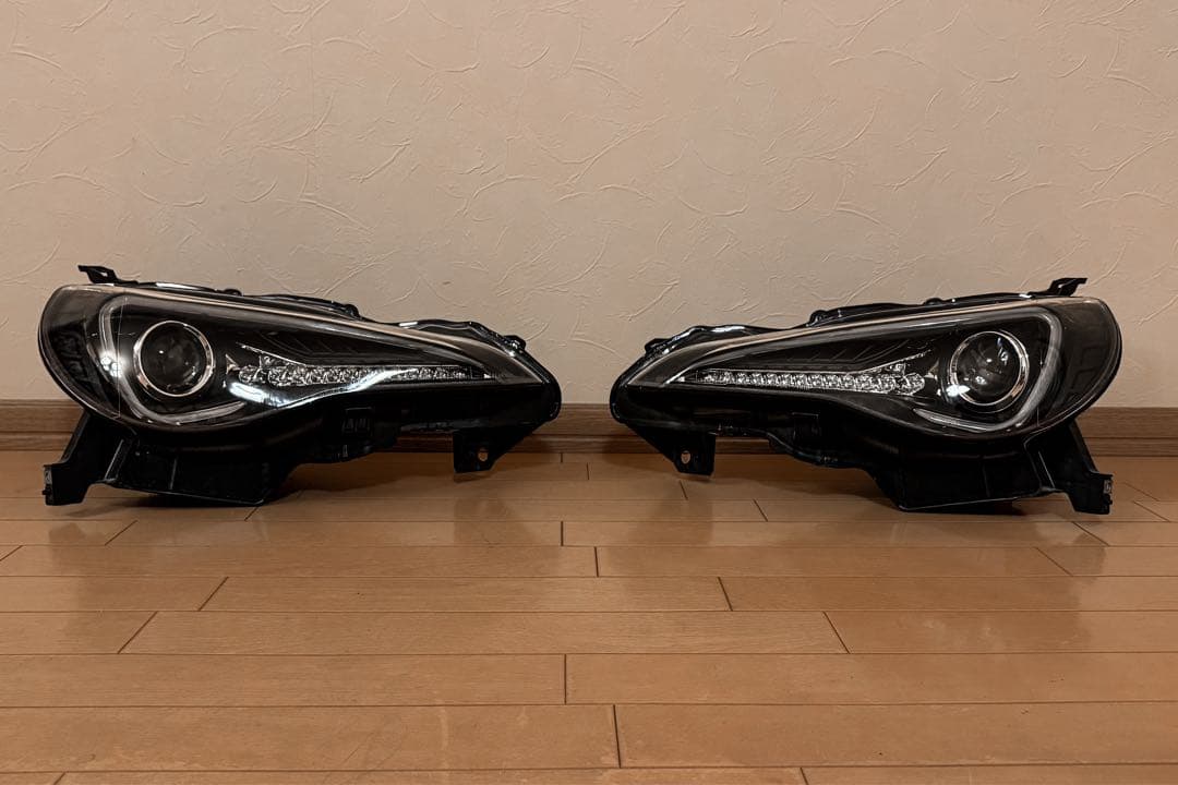 【トヨタ86 / スバルBRZ】クリスタルアイヘッドライト V3 左右セット