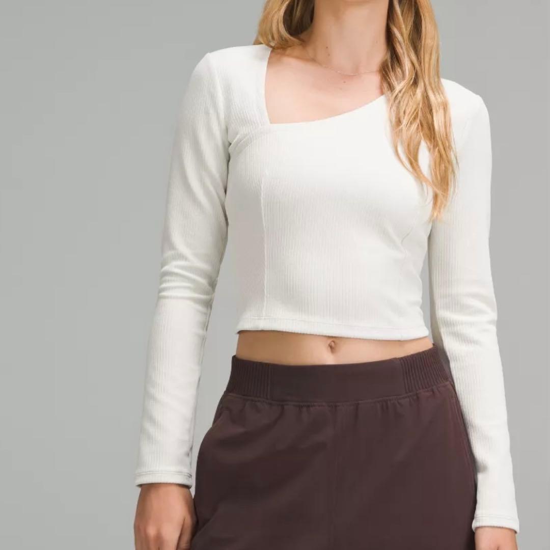新品タグ付き☆Lululemon ルルレモン リブSoftstreame長袖