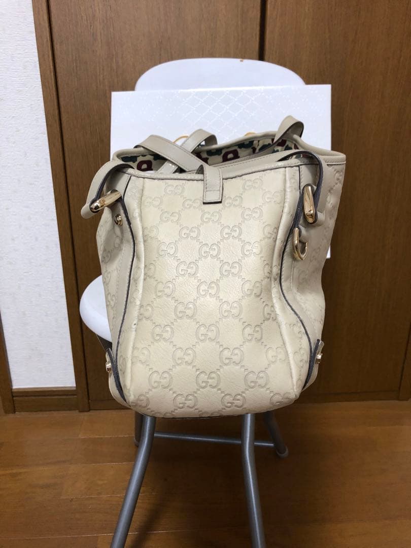 GUCCI ロゴ入りハンドバック