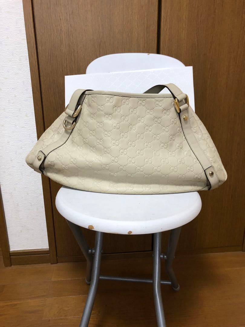 GUCCI ロゴ入りハンドバック
