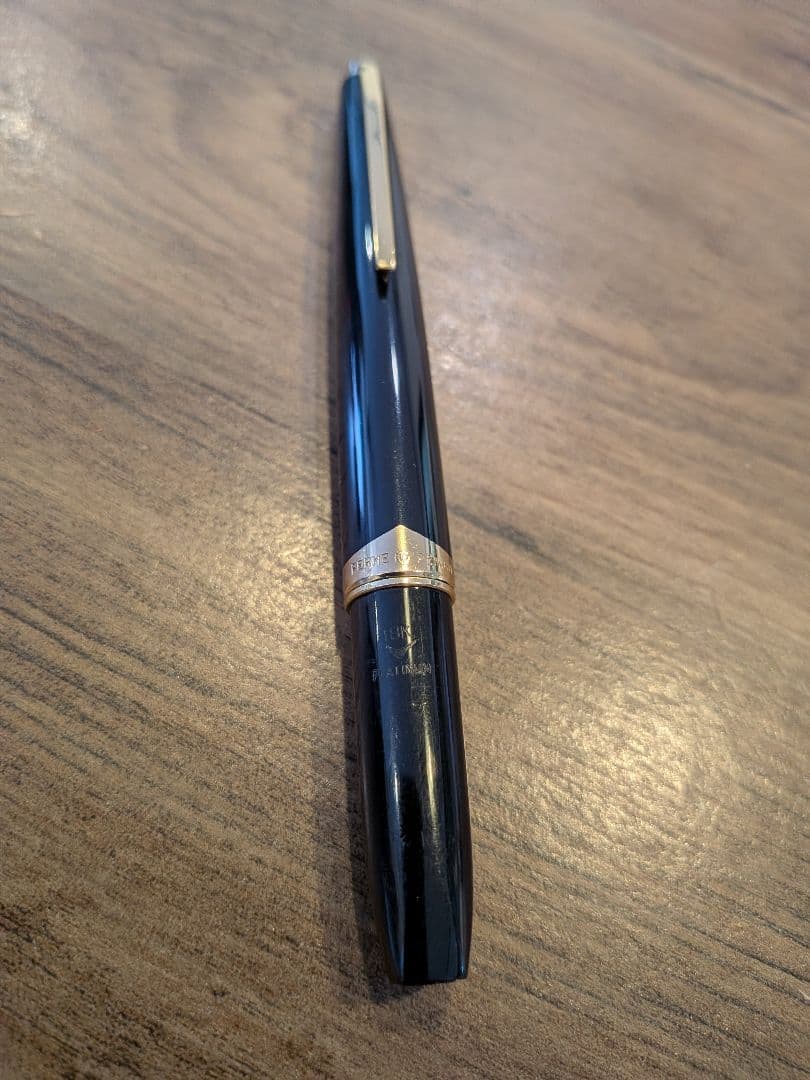 PLATINUM プラチナ 黒万年筆 18K刻印 中字 M 名入れ有