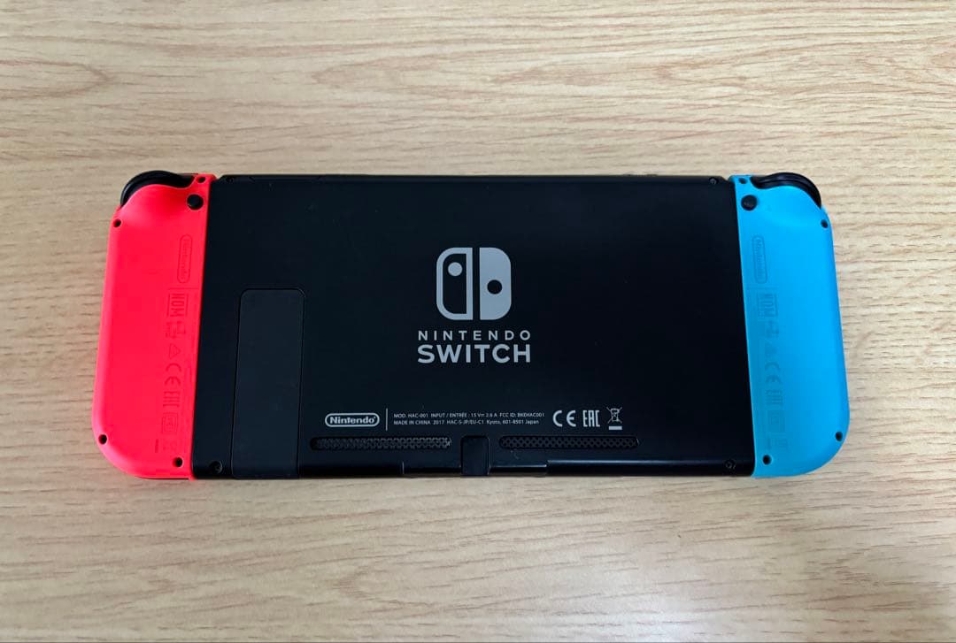 Nintendo Switch 本体 赤 / 青