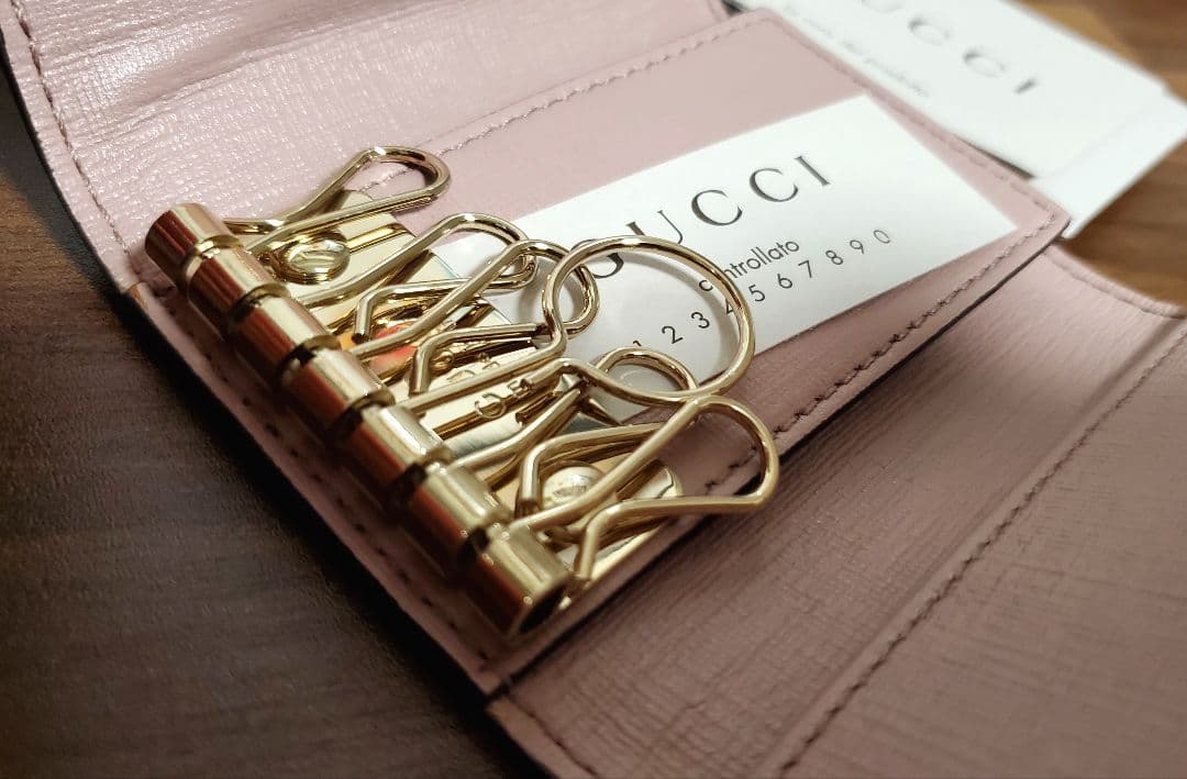 【 美品・正規品 】 GUCCI グッチ GGスプリーム 6連　キーケース　革