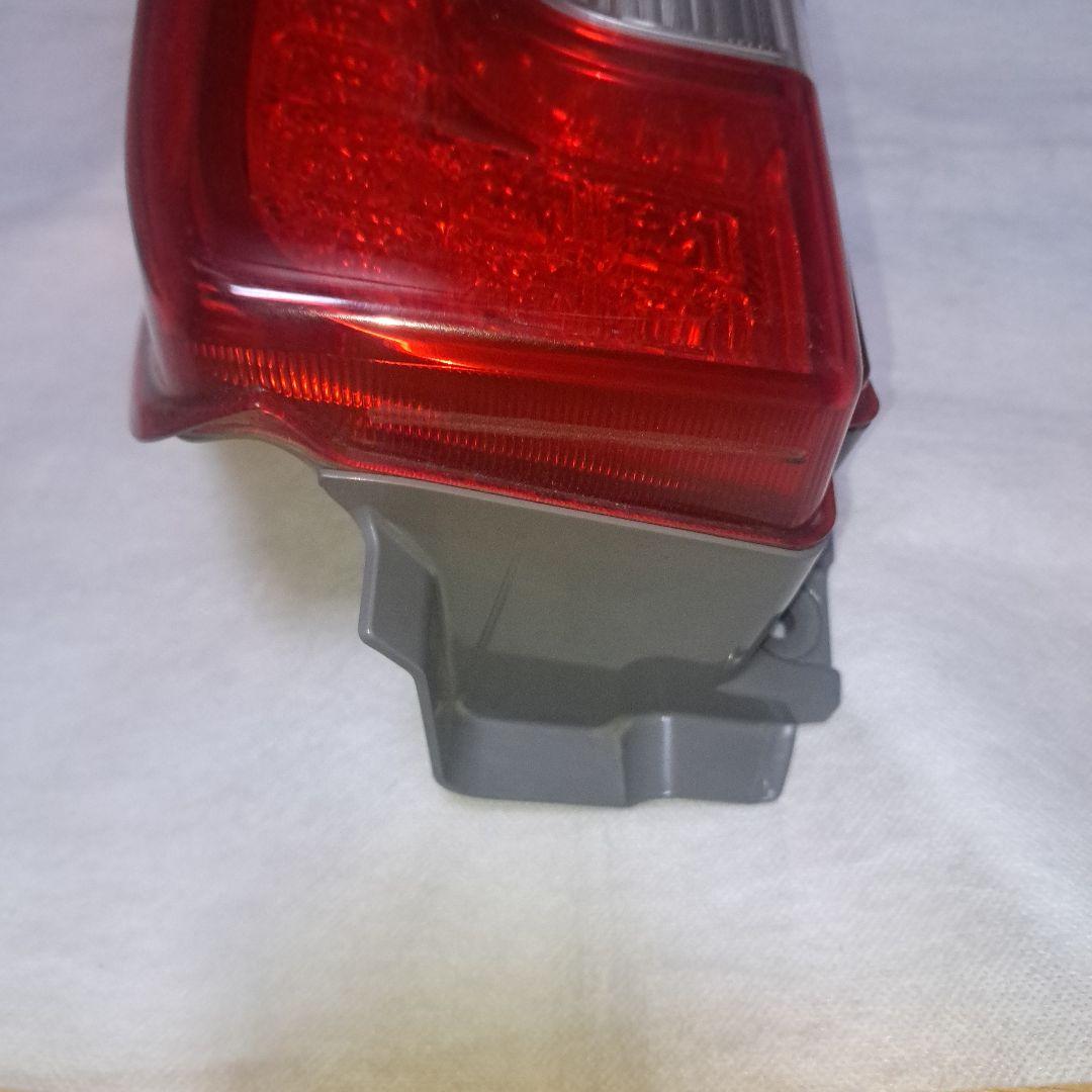 ダイハツ★タント★タントカスタム★LA600S★LED テールランプ★右側★良品