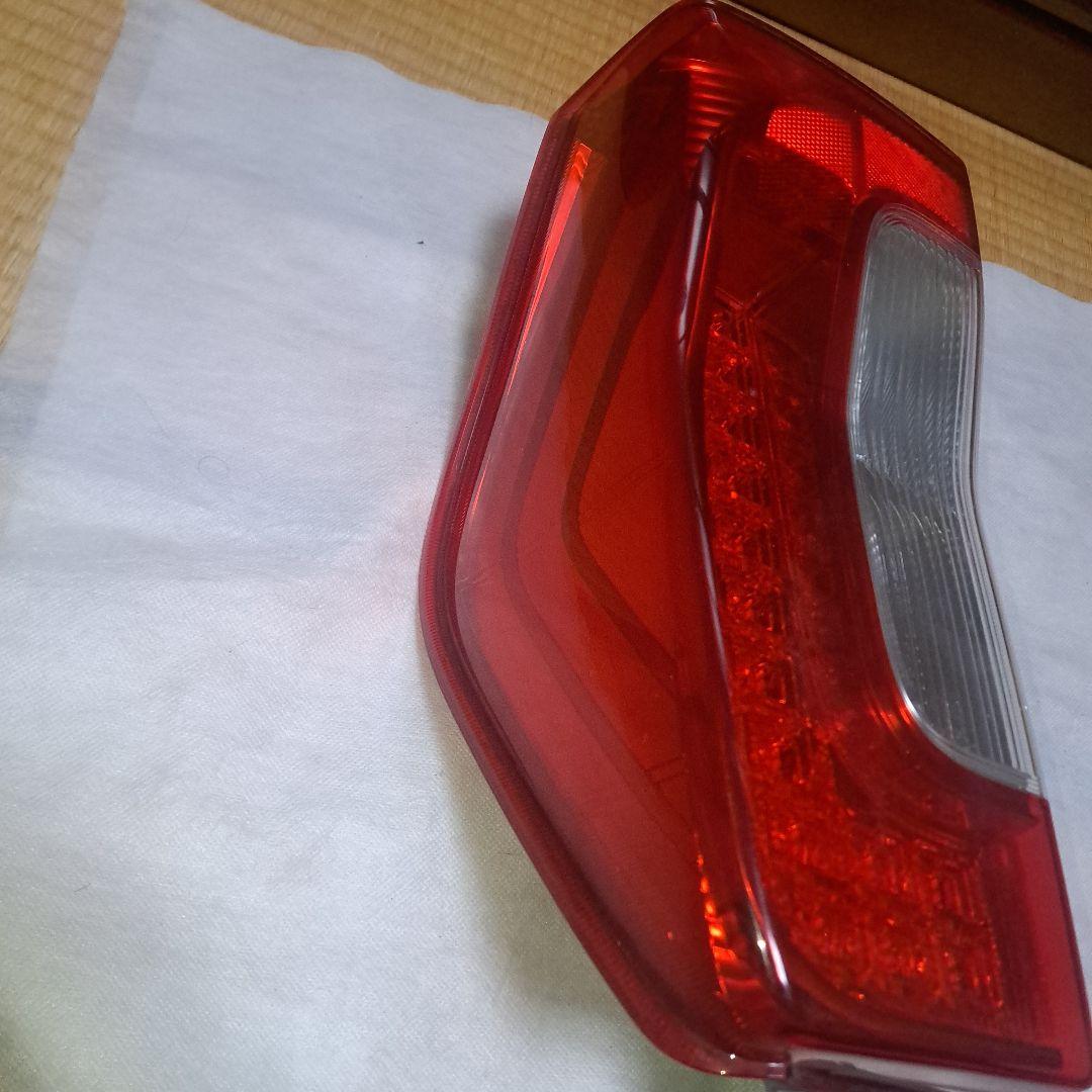 ダイハツ★タント★タントカスタム★LA600S★LED テールランプ★右側★良品