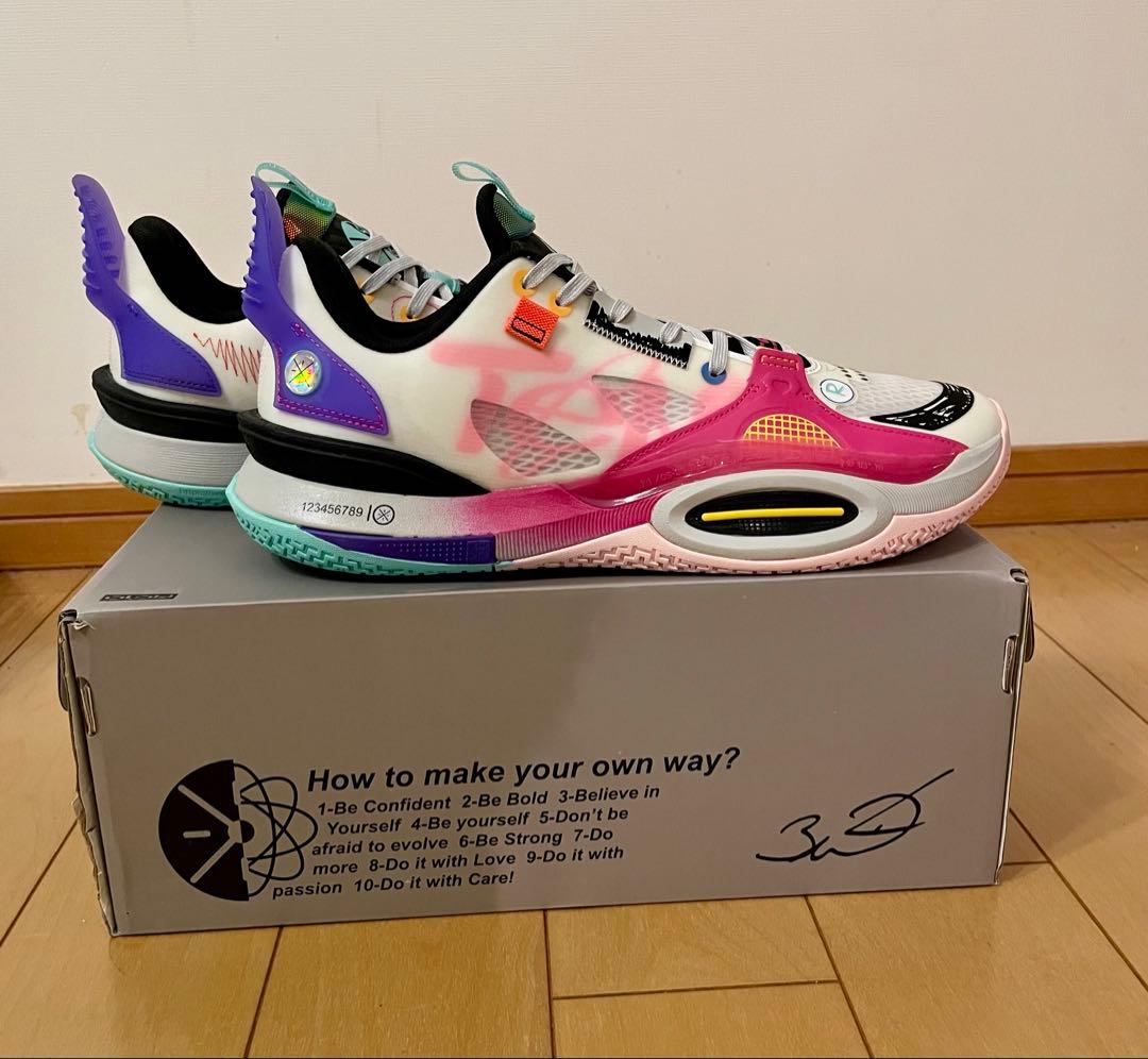 LI-NING、WADE ALL CITY 10、US 11