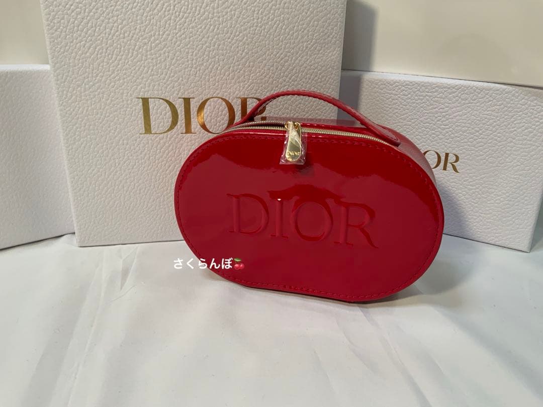 2025年　DIOR ノベルティポーチ　［新品未使用］エナメル　レッド値下げ