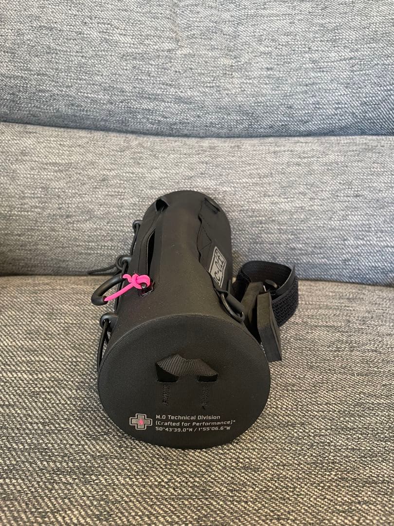 Muc-Off XPLORER BAR BAG 2.4L ハンドルバーバック