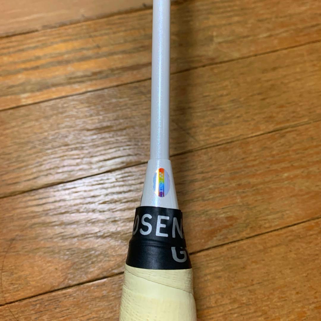 バドミントンラケット　YONEX ASTROX 33（アストロクス33）
