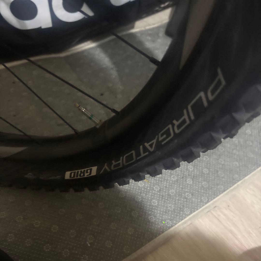 Manitou フォーク & スペシャライズドホイール27.5チューブラータイヤ