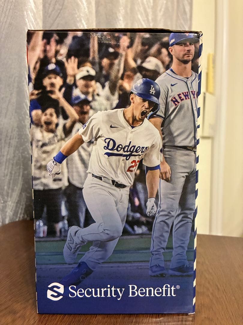 パンチ　Dodgers  Edman ボブルヘッド