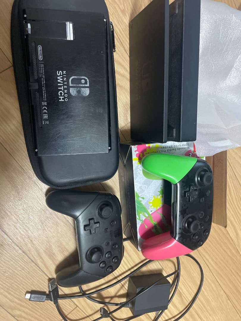 Nintendo Switch 本体 コントローラー2つ付き