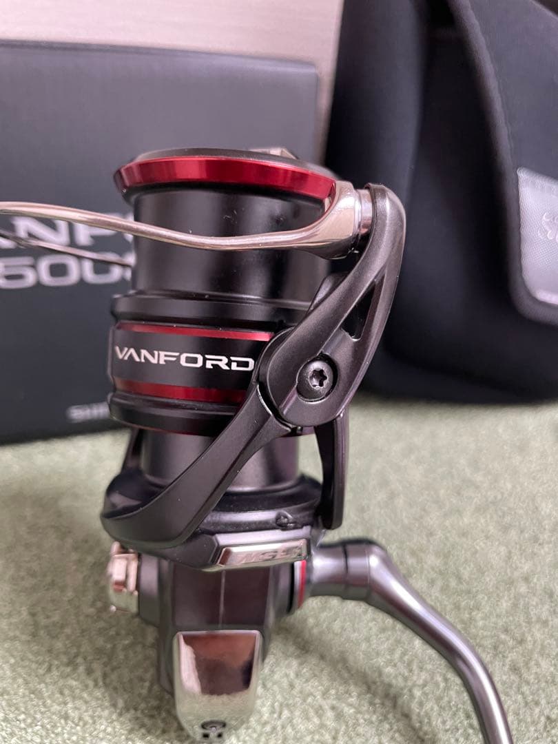 一時値下げ中シマノ　ヴァンフォード　2500SHG