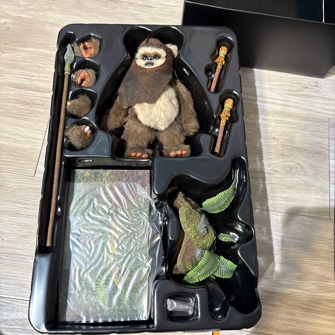 ホットトイズ　STAR WARS Wicket ウィケットフィギュア