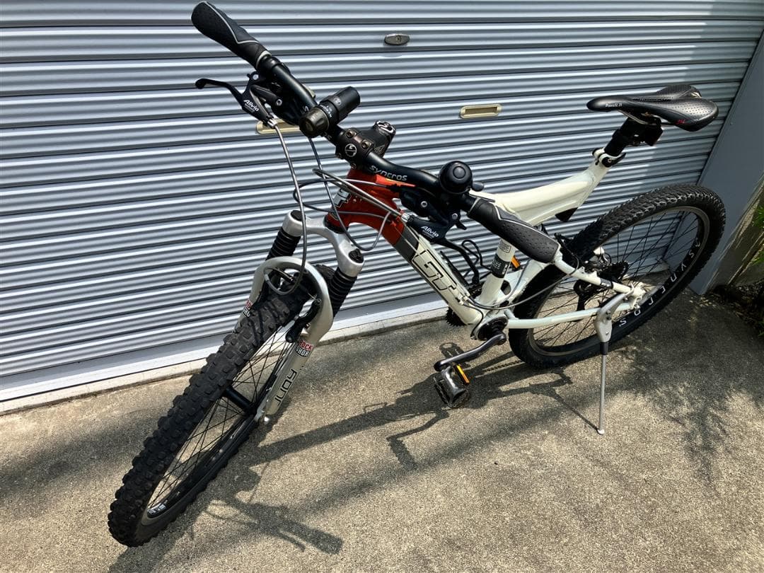 GT マウンテンバイク フルサスペンション 26インチ