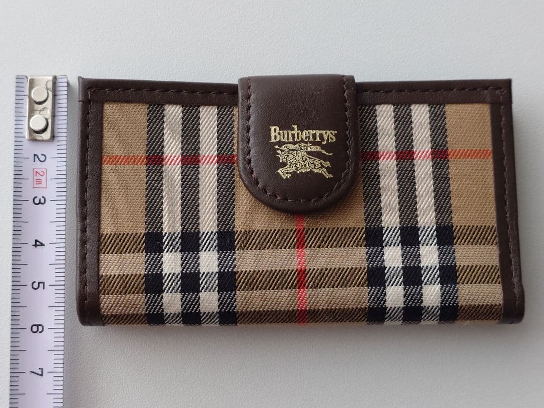 セール！未使用品　Burberry　バーバリー　チェック柄 4連キーケース