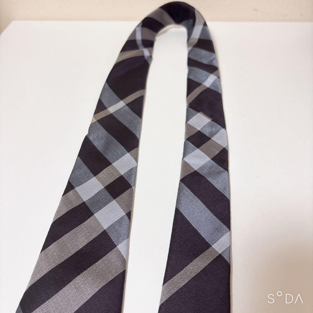 美品♡ Burberry バーバリー　チェック柄　ネクタイ　シル