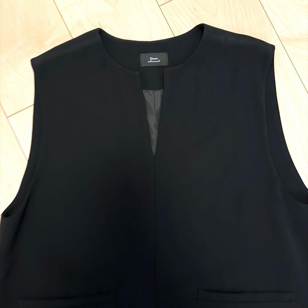 URBAN RESEARCH DOORS ツイルスリットネックベスト 黒 M