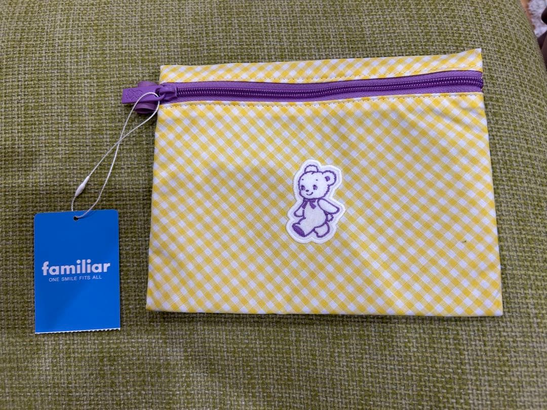 新品、未使用　ファミリア　ポーチ