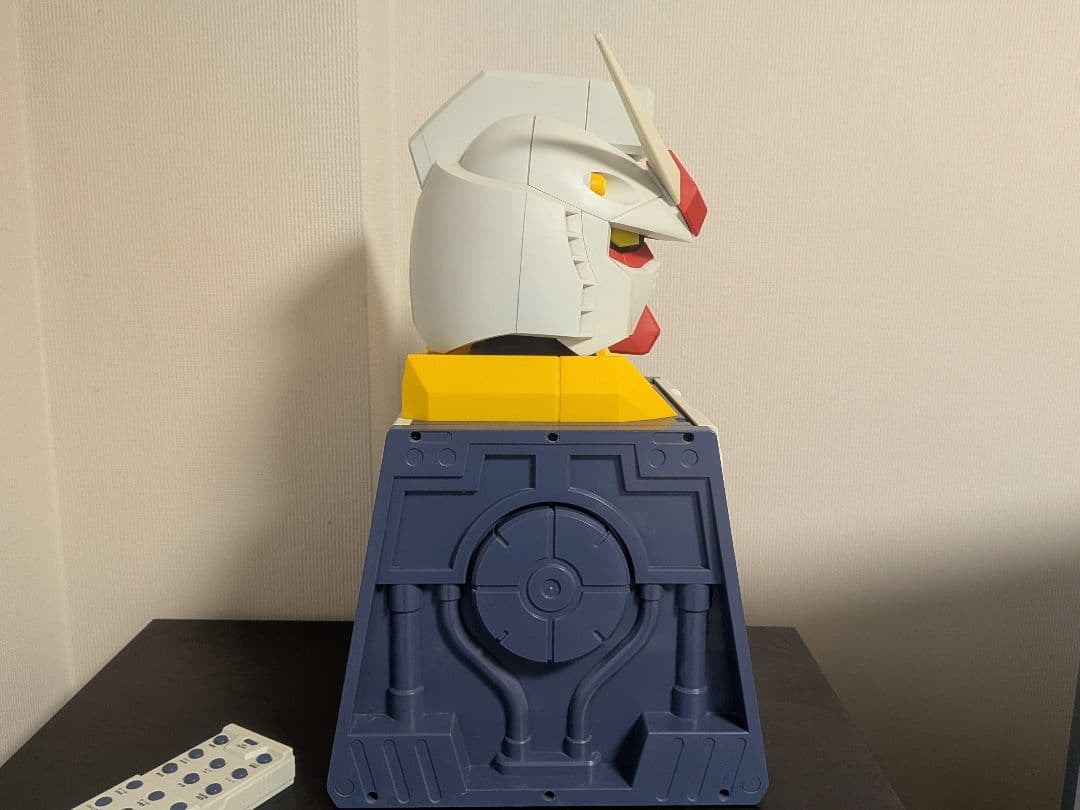 機動戦士ガンダムDVD-BOX RX-78-2ヘッド付限定版 初回限定生産商品