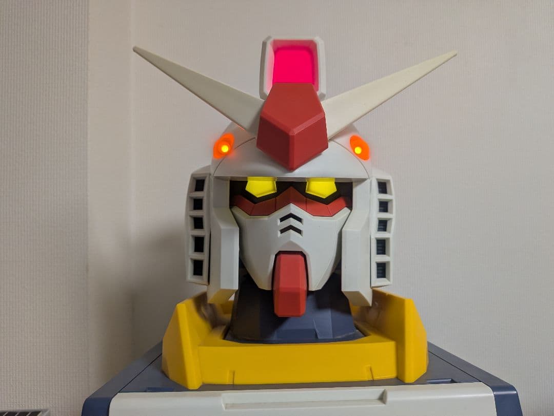 機動戦士ガンダムDVD-BOX RX-78-2ヘッド付限定版 初回限定生産商品