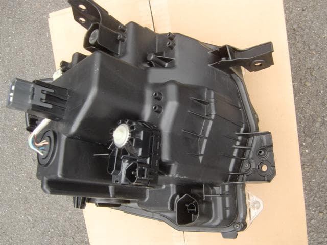 クロスビー MN71S　左ヘッドランプ