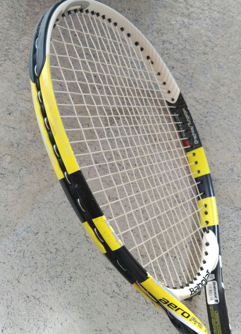 【Babolat】 Aero Pro 　バボラエアロプロ　テニスラケット　硬式