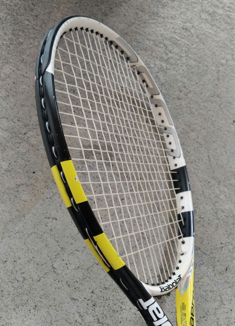 【Babolat】 Aero Pro 　バボラエアロプロ　テニスラケット　硬式