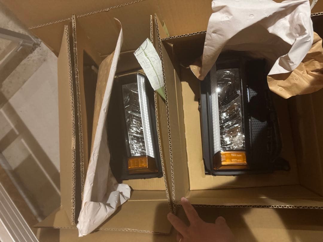 ランクル250 VX 角目　ヘッドライト