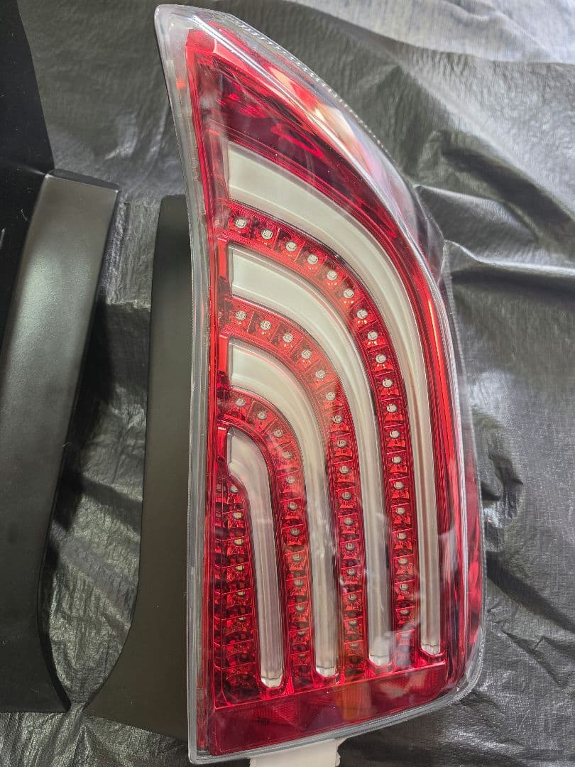 【新品】ZVW30 プリウス30 HELLIOS ファイバーled 左右セット③