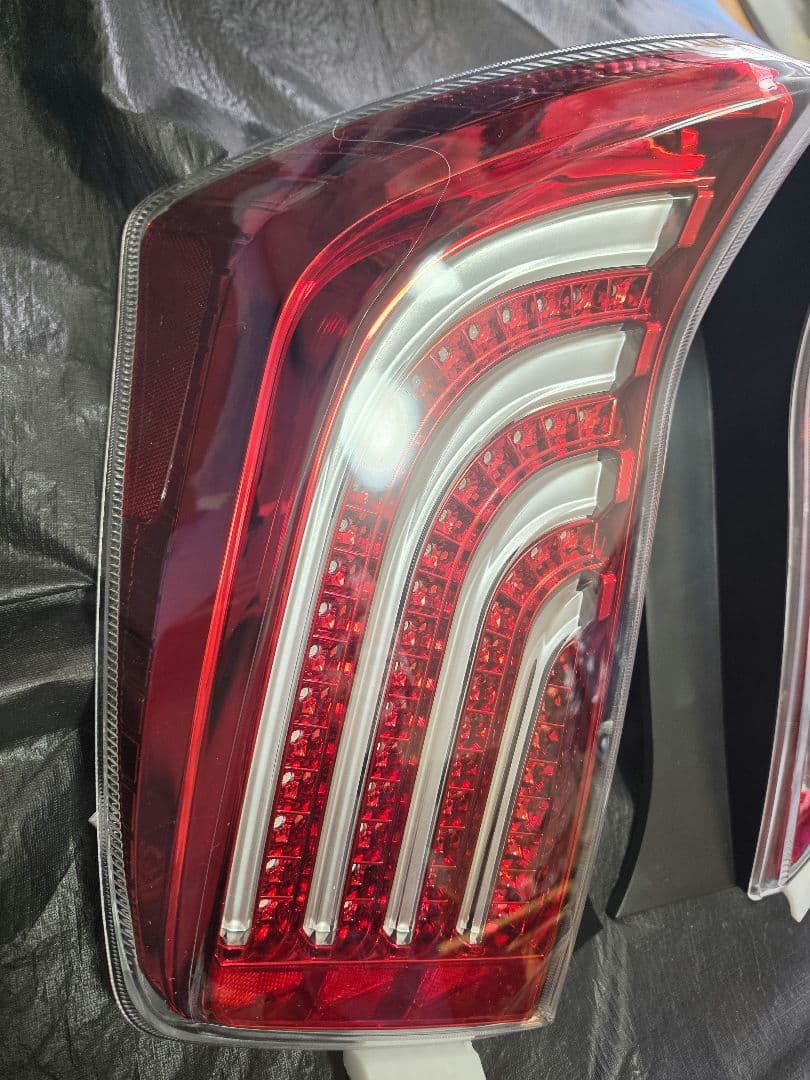 【新品】ZVW30 プリウス30 HELLIOS ファイバーled 左右セット③
