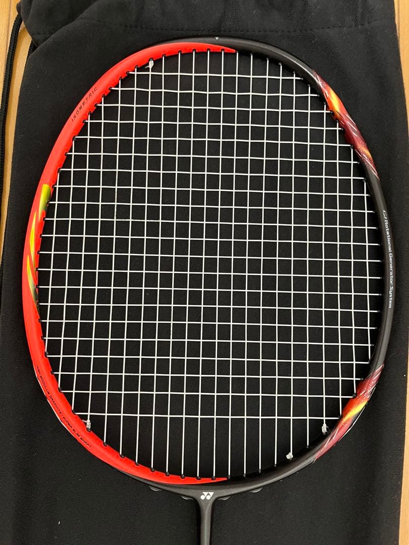 YONEX アストロクス77 4UG5 シャインレッド