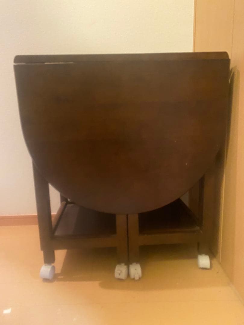 バタフライワゴン ニトリ
