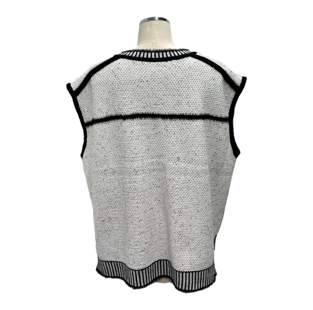 《美品》アヤン ayaneトロンプルイユニットベスト　白
