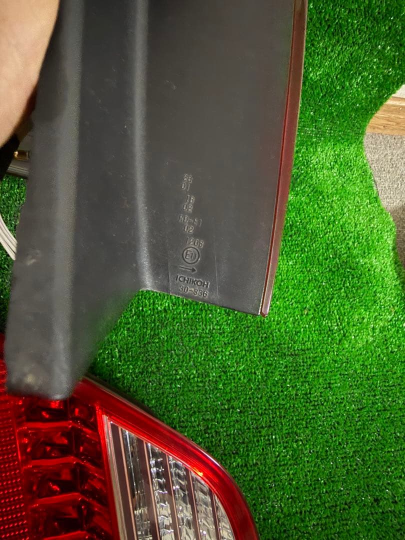パーツ Crown GRS180 Genuine LED Tail Lights