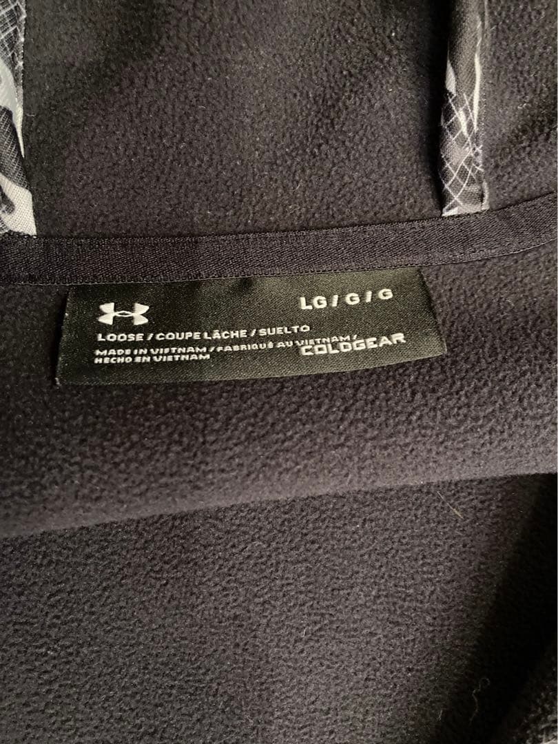 けーてん Under Armour 黒 ストレッチウェア 上下 フード付き