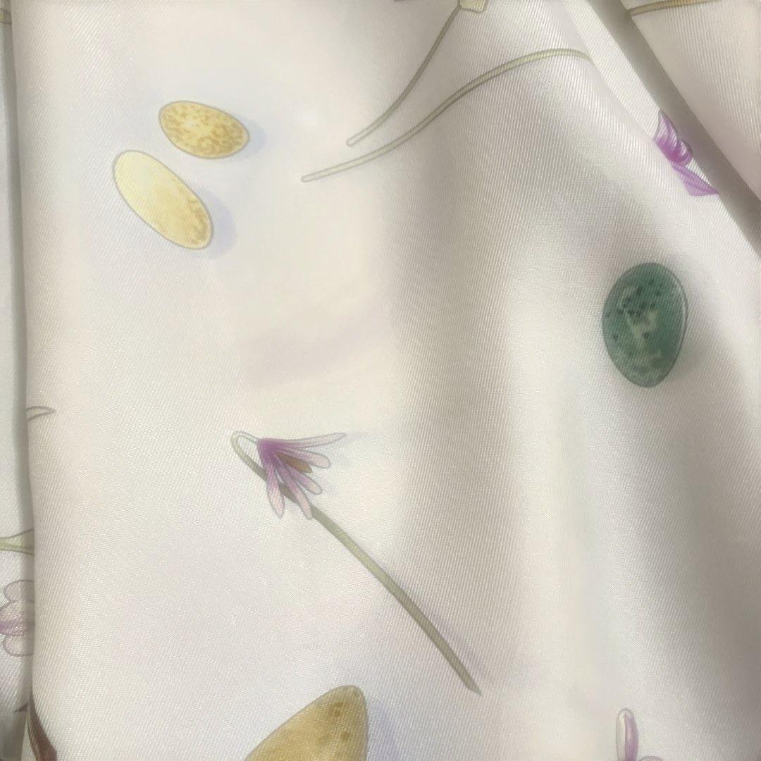 HERMÈS FLEURS et PLUMES スカーフ　　90