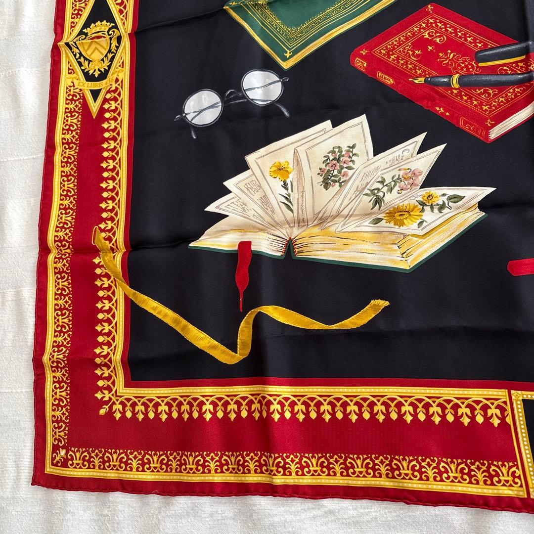 ETRO シルク　スカーフ　イタリア製　エトロ　書物　BIBLIOMANIA 筆