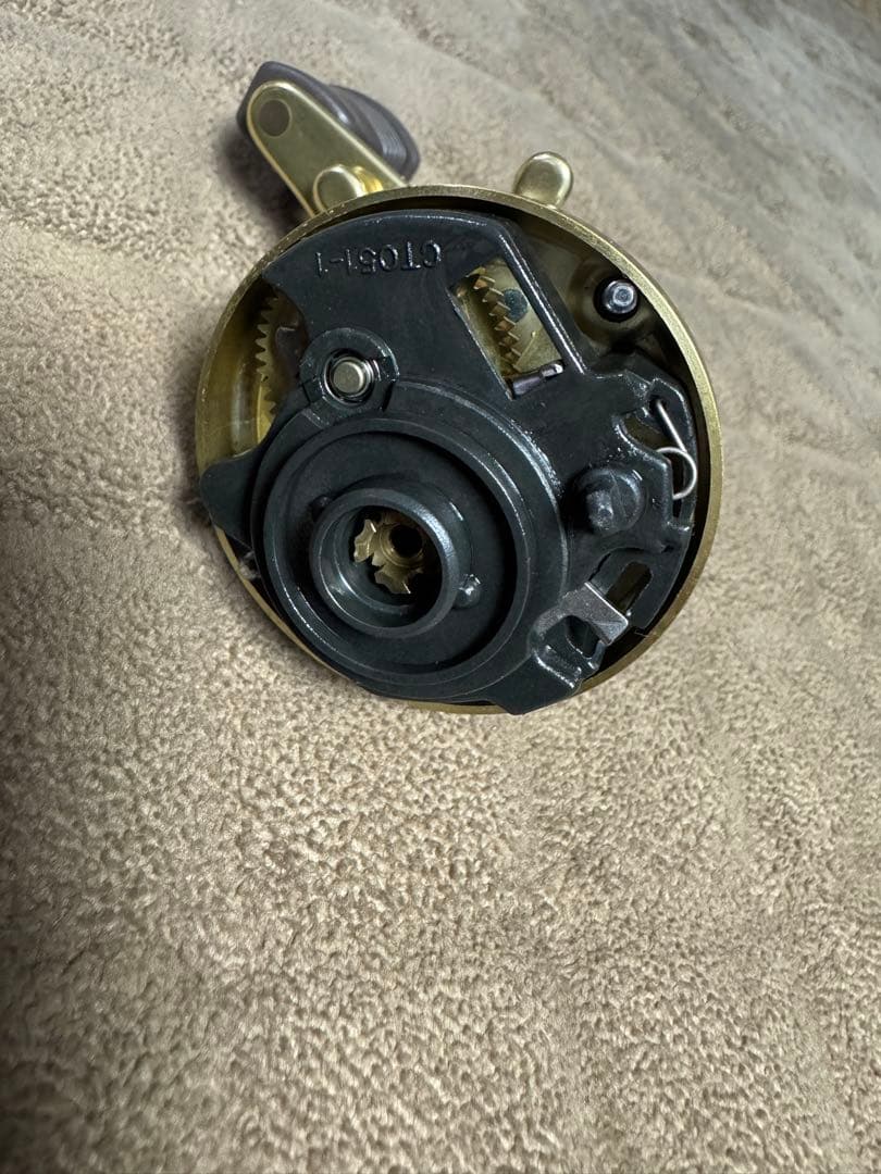 リール SHIMANO CALCUTTA 51XT