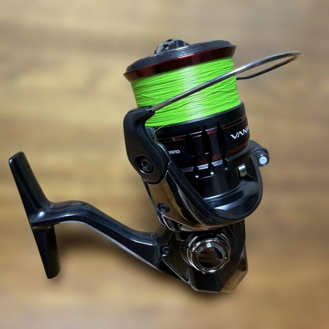 新品未使用　シマノ20ヴァンフォード2500Sおまけ付き