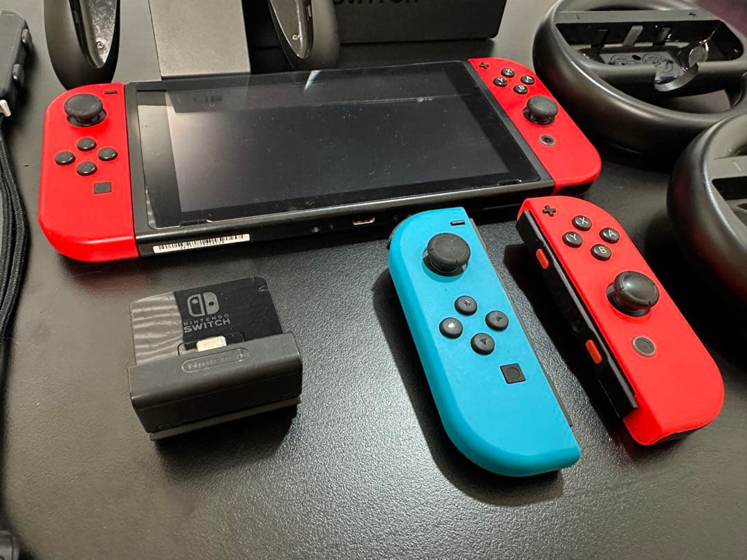 Nintendo Switch本体と周辺機器一式