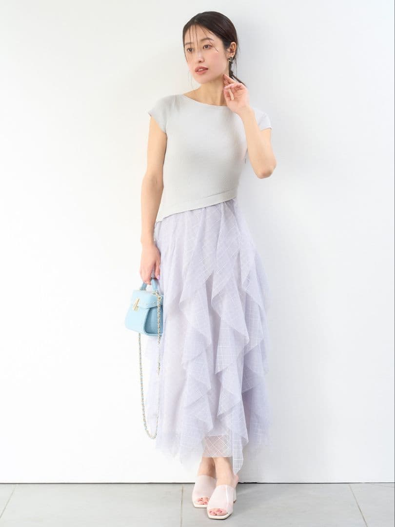《美品》CELFORD 2025年販売　ラッフルスカートニットドッキングワンピ