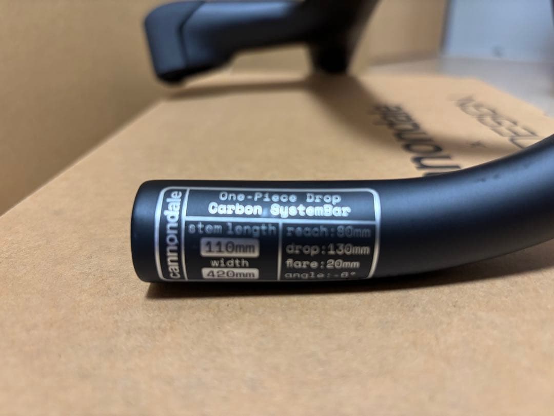 CANNONDALE× MOMO Design ハンドルバー 420×110mm