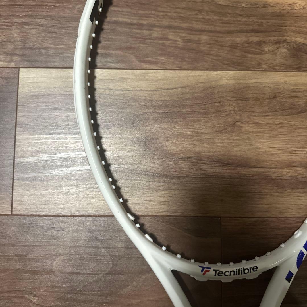 2本セット　tecnifibre T-FIGHT isoflex 300