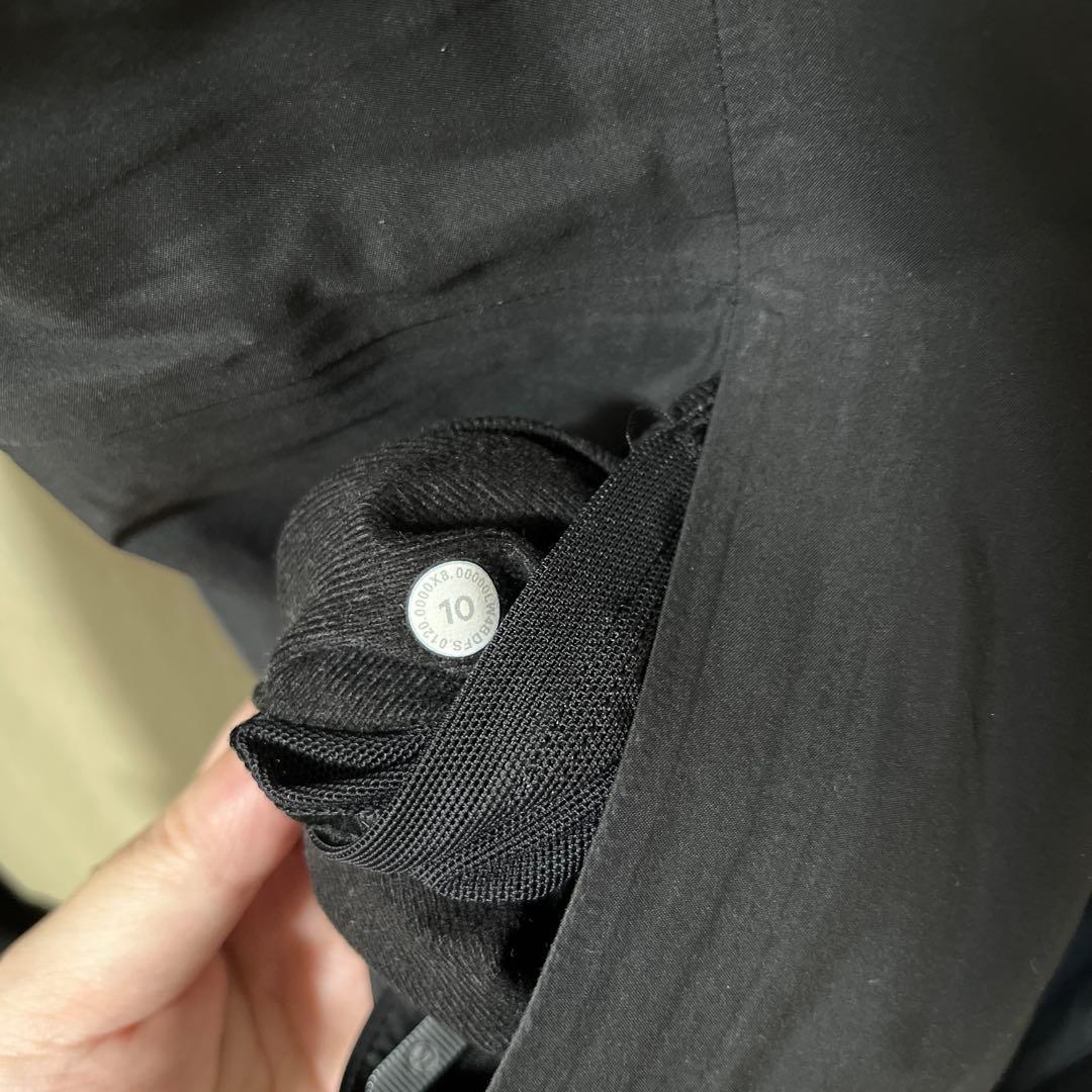 【最終価格】 LULULEMON Rain Chaser レインコート 10
