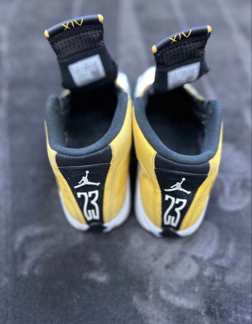 商品名 NIKE Air Jordan 14 Retro “Lightning