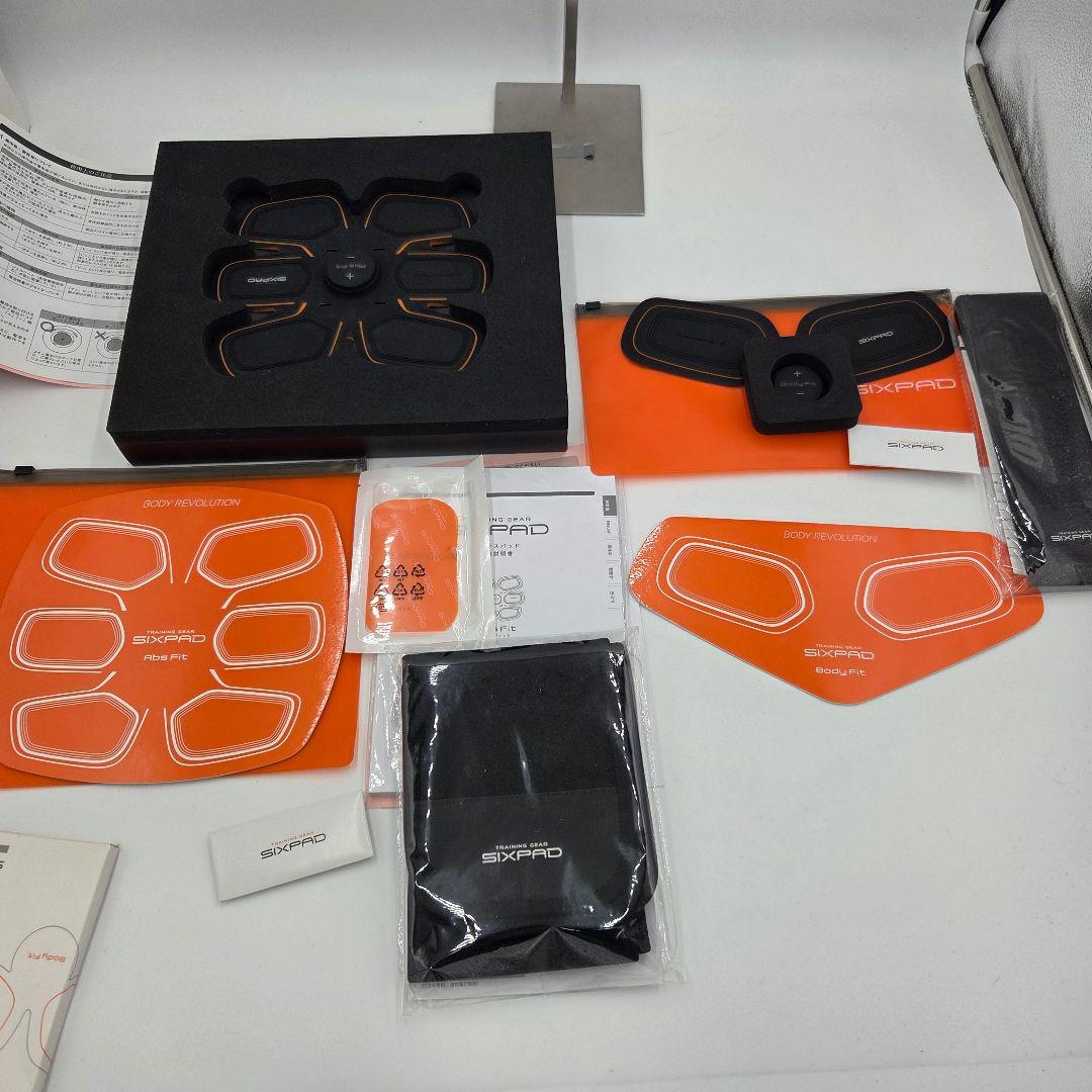 SIXPAD AbsFit トレーニングデバイス BodyFit 電池式 パッド