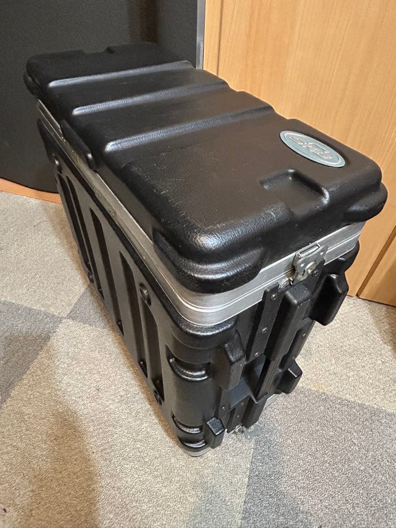 SKB ブラック 4Uラックケース