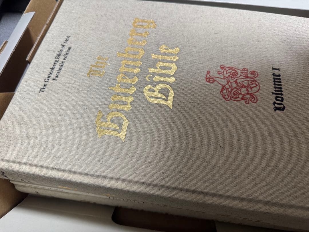 Gutenberg bible グーテンベルク聖書